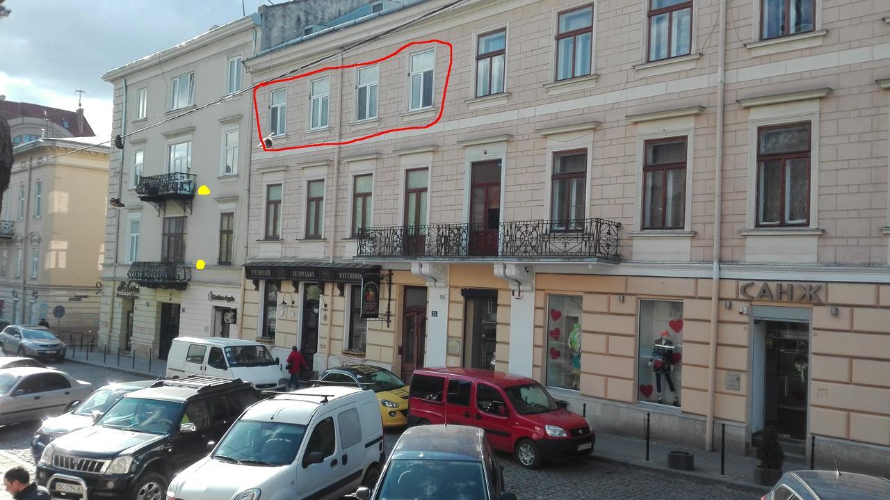 Apartments On Valova 25 Lviv Bagian luar foto
